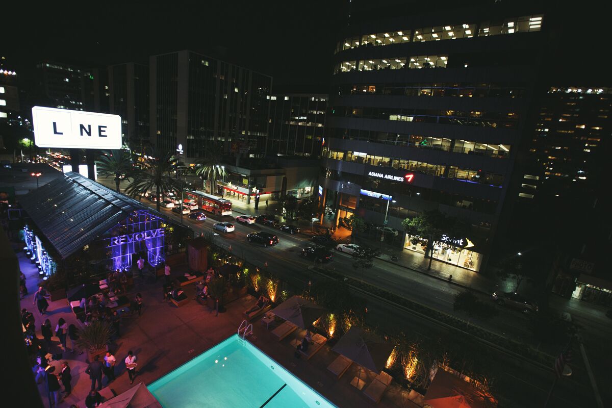 The hotel’s setting on Wilshire and Normandie is a true epicenter of metropolitan Los Angeles, just minutes from Beverly Hills, Hollywood and downtown, there isn’t another location so central to all of LA’s attractions.